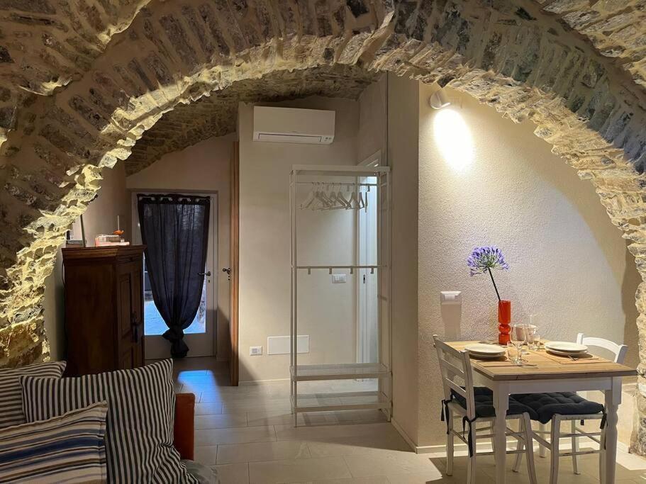 Studio Pietra E Charme Diano San Pietro Exteriér fotografie